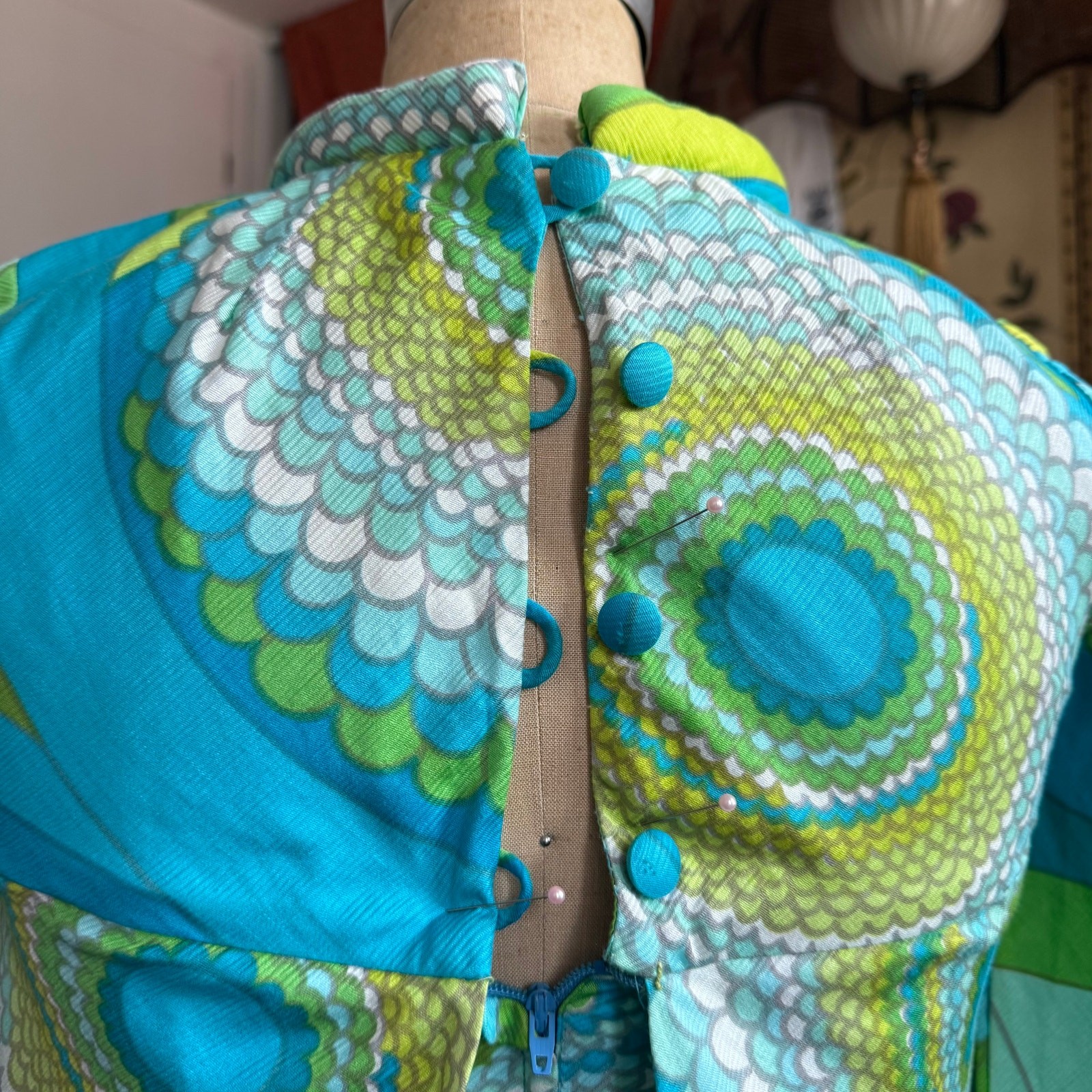 Vtg 60s 70s Psychedelic Mod Mini Dress Teal & Lime Mock Neck Trapeze Size XS