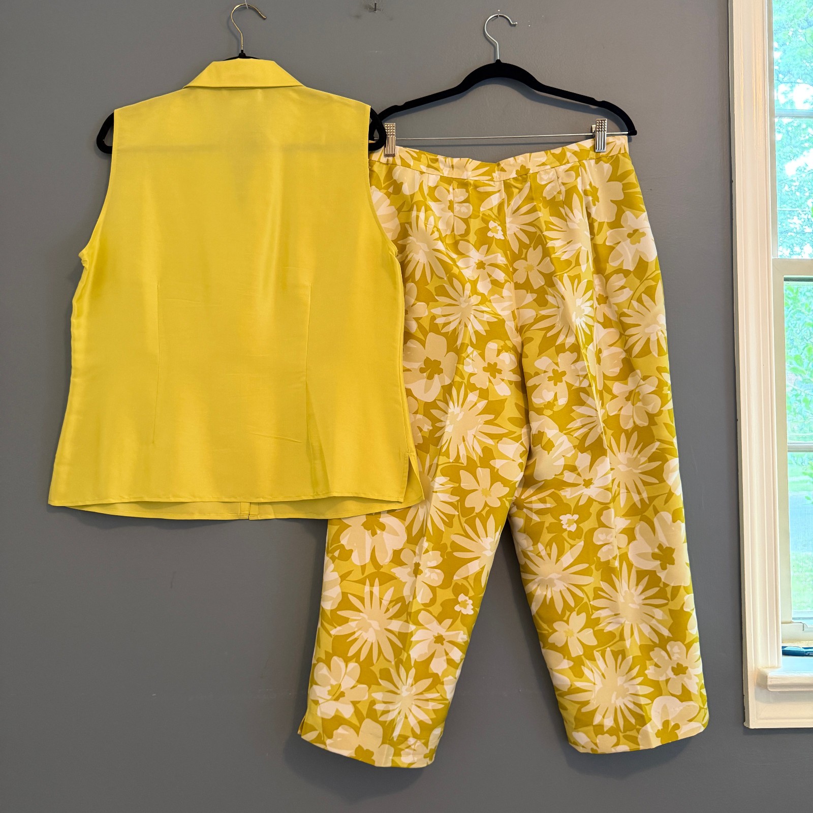 Vtg Robbie Bee Silk Sleeveless Solid Lime Blouse & Floral Pant Both SIZE 16