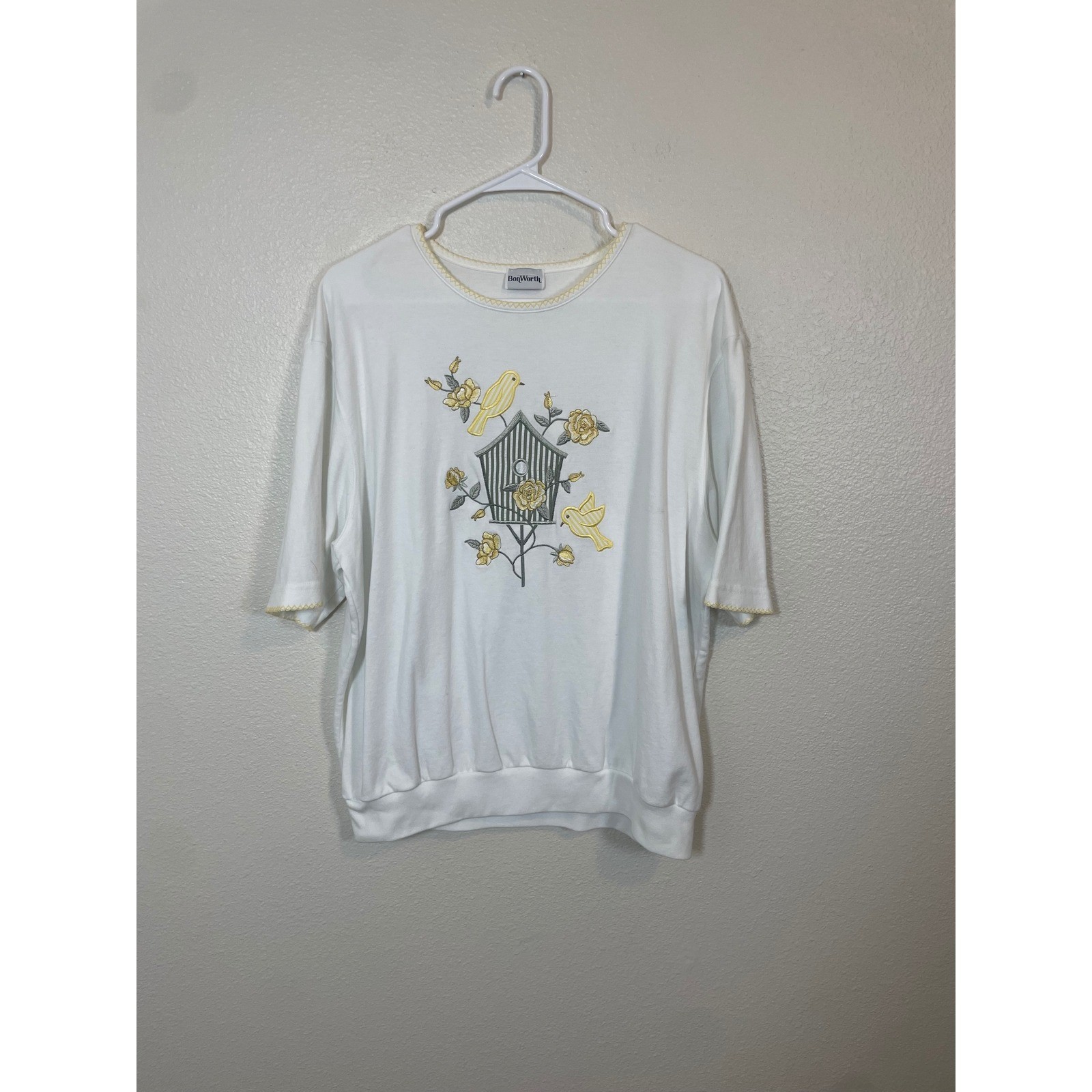 BonWorth Womens XL Birdhouse Embroidered Top White Short Sleeve Vintage Good