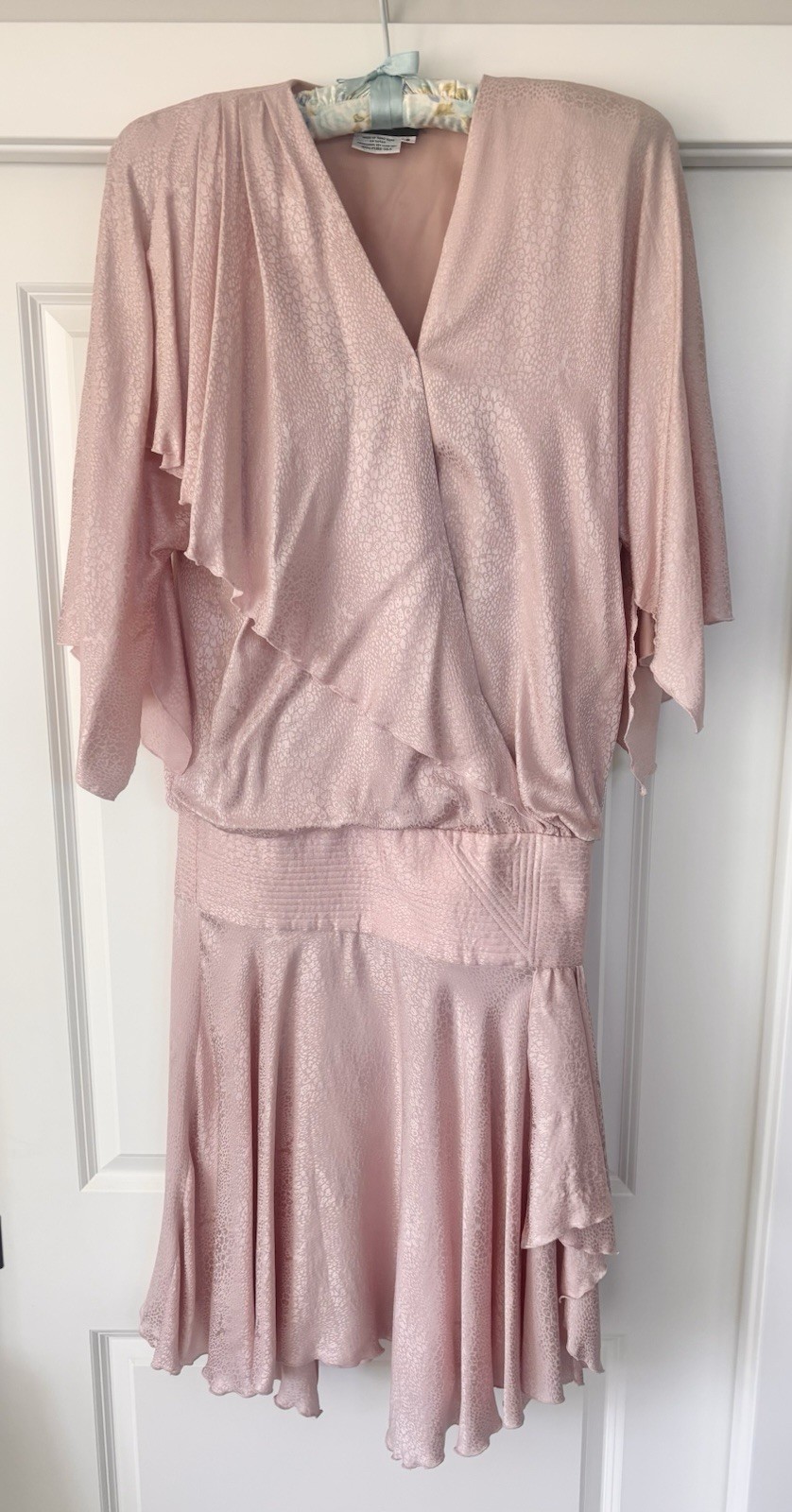 Vintage Saint Romei 100% Silk Pink Dress Flutter Sleeve Textured Drop Waist 8 M