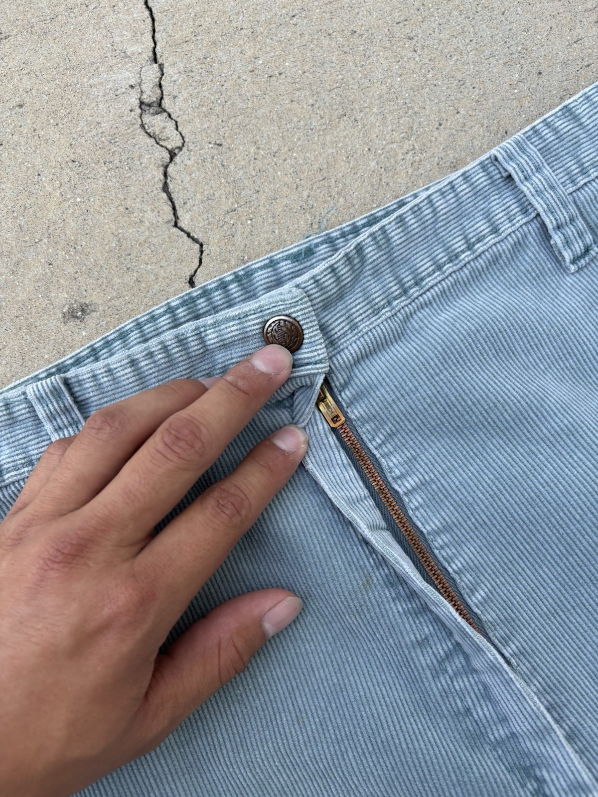 1970s Faded Green Corduroy Flare Pant 27 X 33