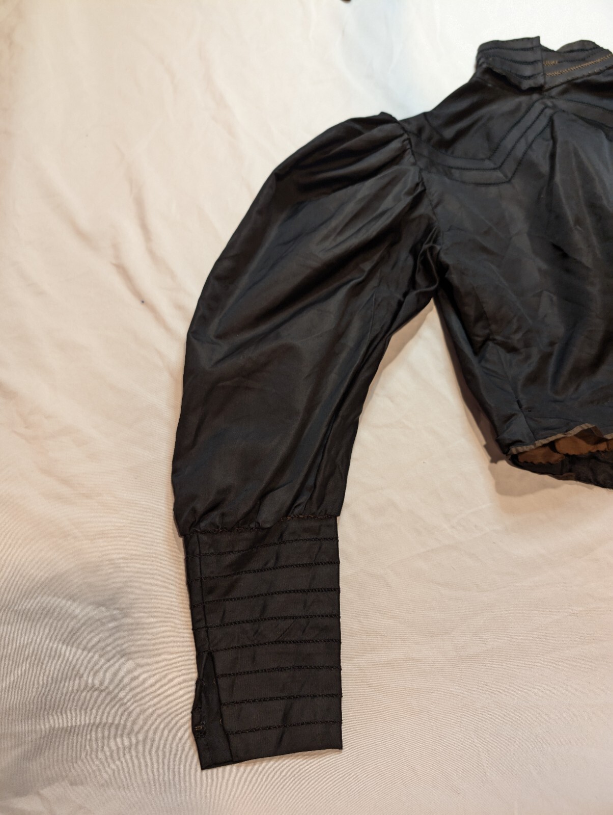AUTHENTIC! Late 1800s Black Silk Taffeta Bodice VICTORIAN Antique Balloon Sleeve
