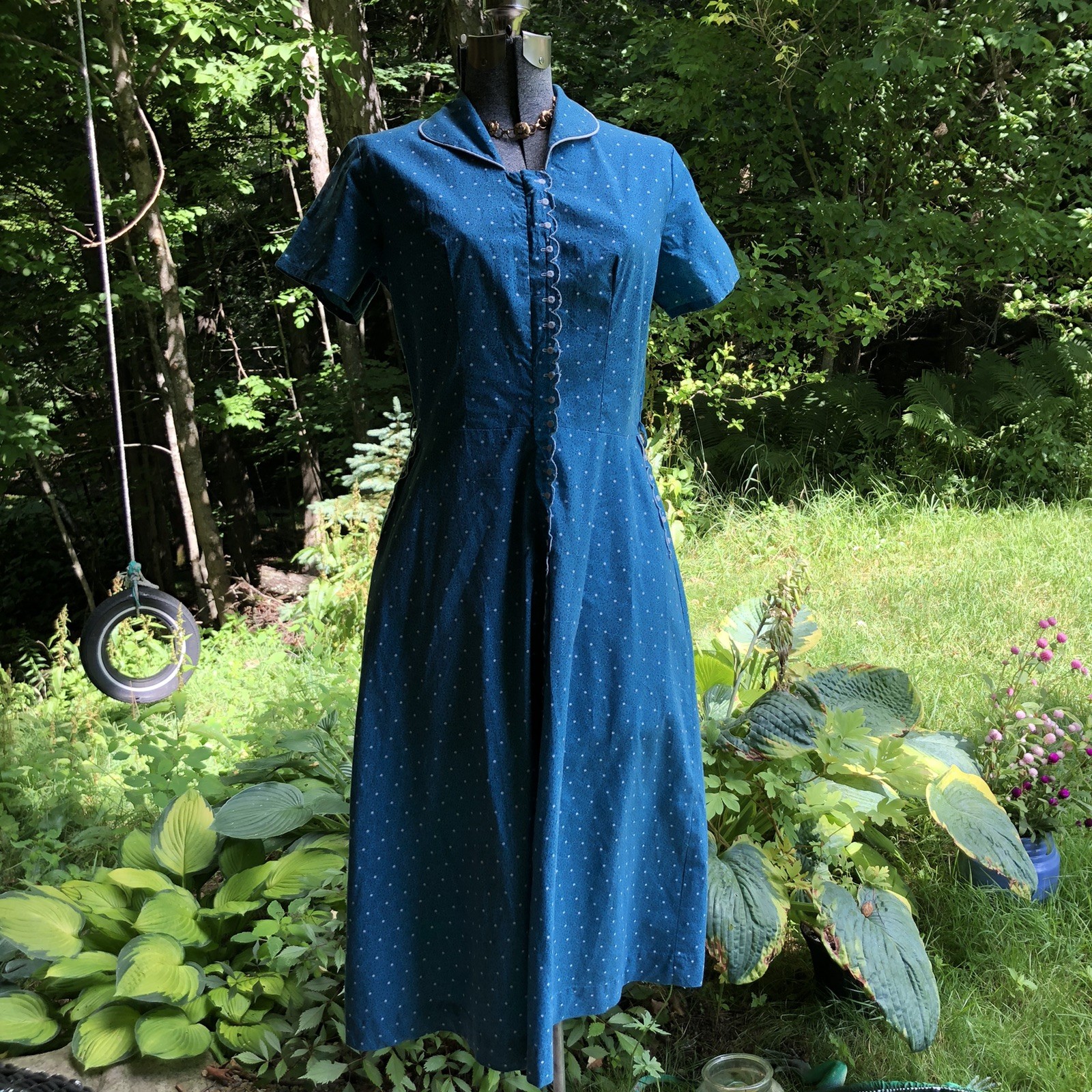 Vintage 1930’s Darling Cotton Dress Hidden Zip Embroidery Detail unworn 38-28-40