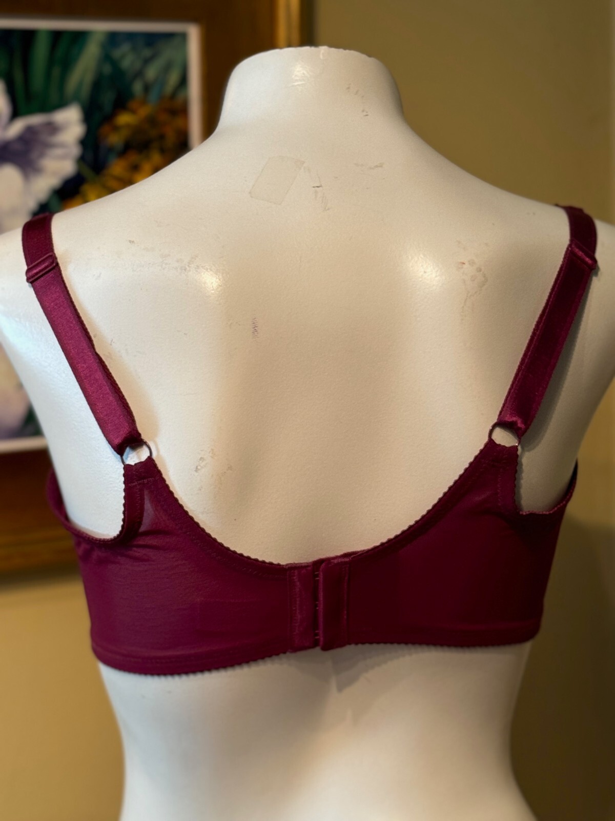 VINTAGE WACOAL 85199 ~ CABERNET ~ ARABESQUE SEMI-SHEER UNDERWIRE BRA ~ 38DD