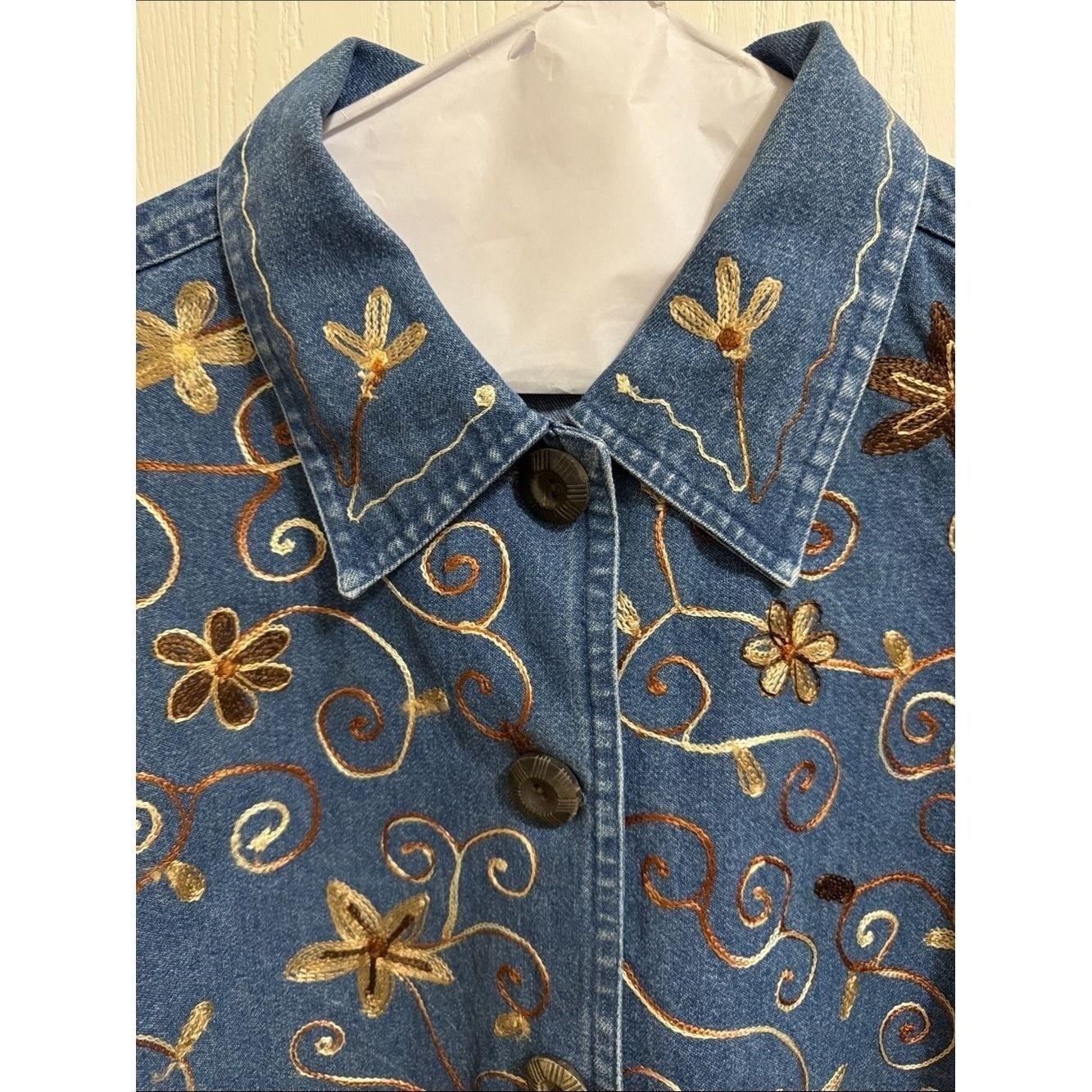 Units Embroidered Cotton Denim Jacket Boho Floral Wood Buttons Long Sleeve Large