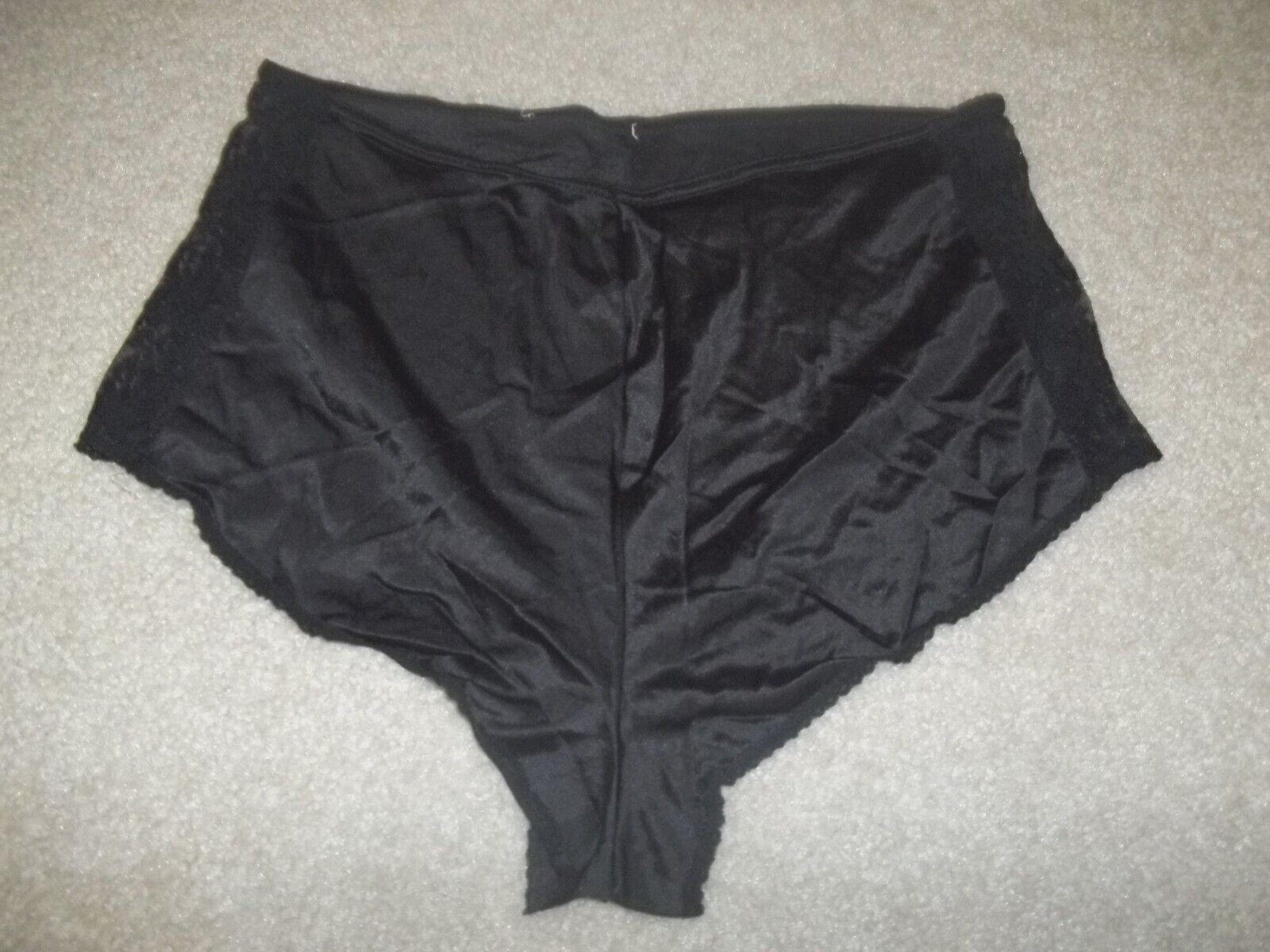 EUC Sissy Vintage Maidenform Chantilly Lace Black Panties Silky sz 5 UNION MADE