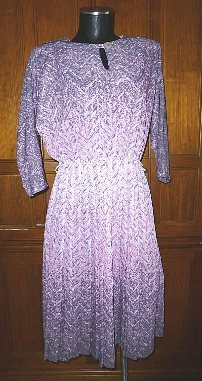 VTG 70s Chevron Print Pleated Skirt dolman Slv Boho Disco Secretary DRESS M