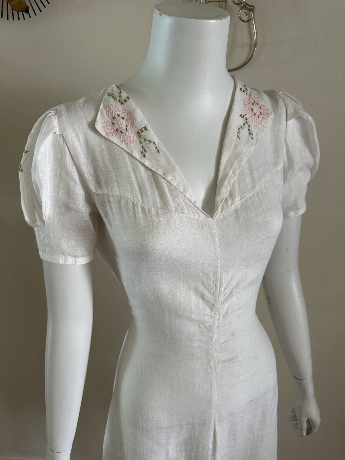 1940s Sheer White Cotton Dress Hand Embroidered Collar Puff Sleeve Side Tie VTG