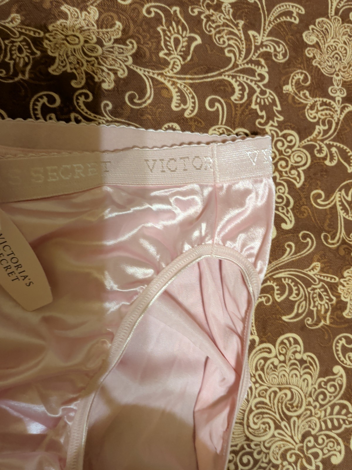 Vintage Victoria&rsquo;s Secret Satin Second Skin Signature Brief Panties Size Large