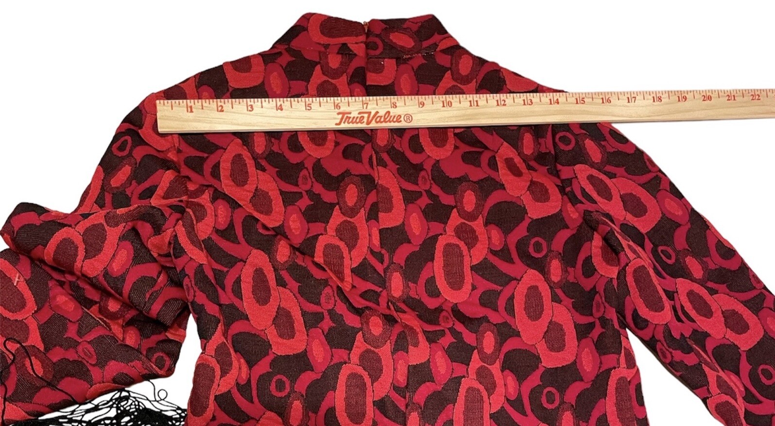 Vintage Black & Red Geometric Print Fringed Belt Blouse Top Zip Back 36” Bust