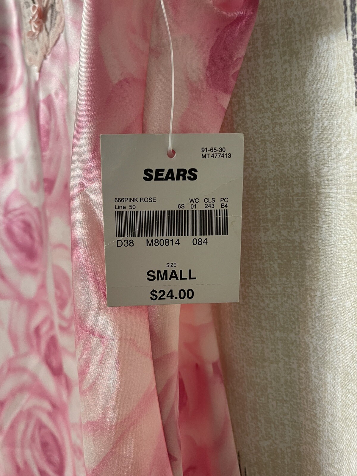 Vintage NWT Sears Enchanting sleepware size small pink roses silky-polyester