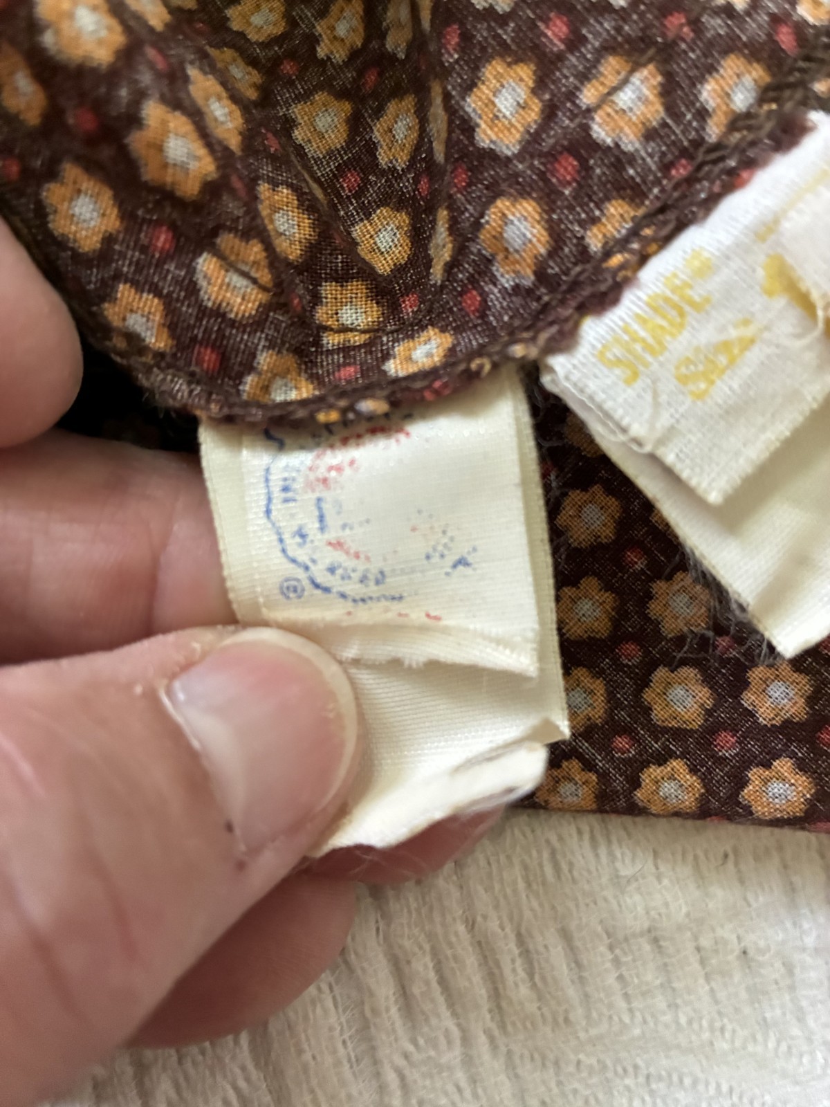 1970s Disco Mod Brown Cotton Blouse Shirt Susan Thomas Dagger Collar Floral S
