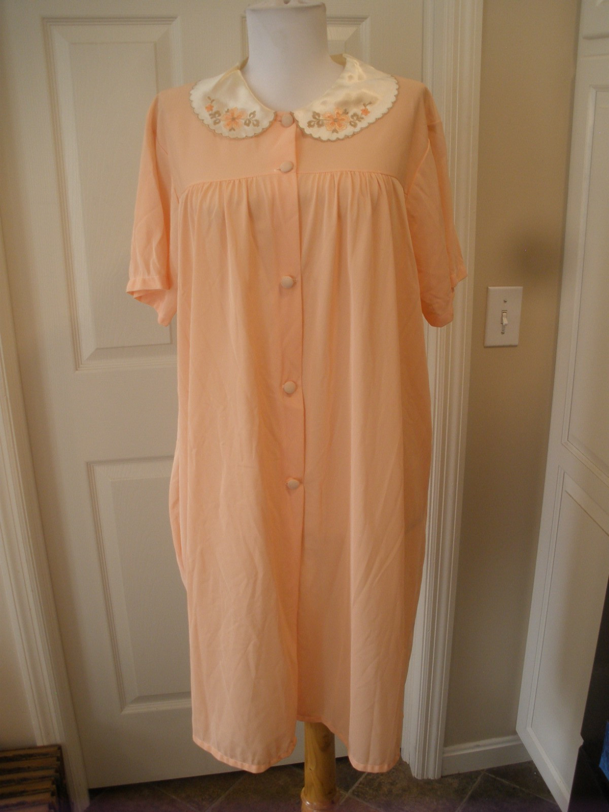 Vintage Women&rsquo;s Short Robe Philmaid L Peach (SU90A)