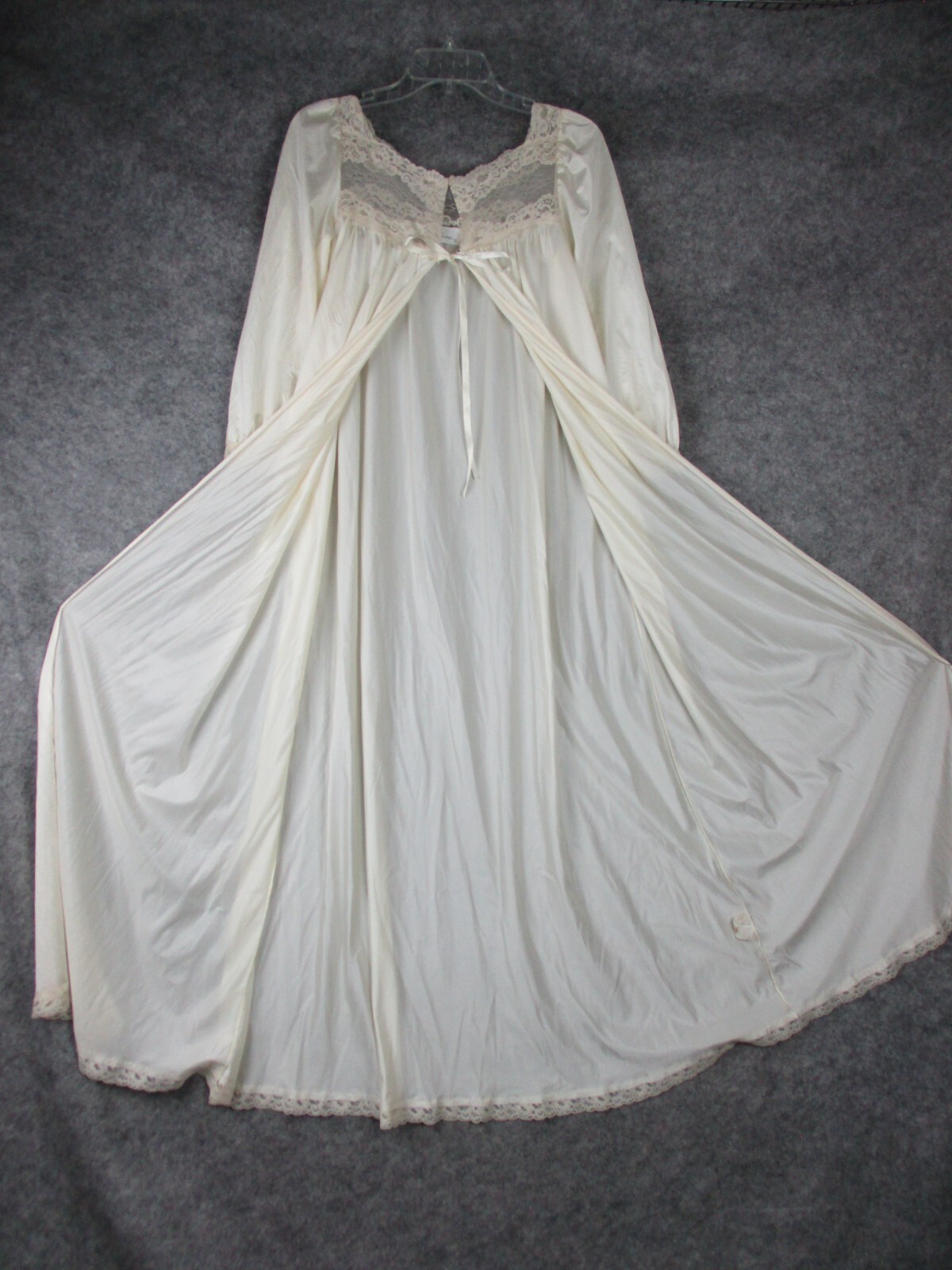 Miss Elaine Peignoir Robe nightgown & Dress Women S Ivory BUTTER SOFT Nylon Lace