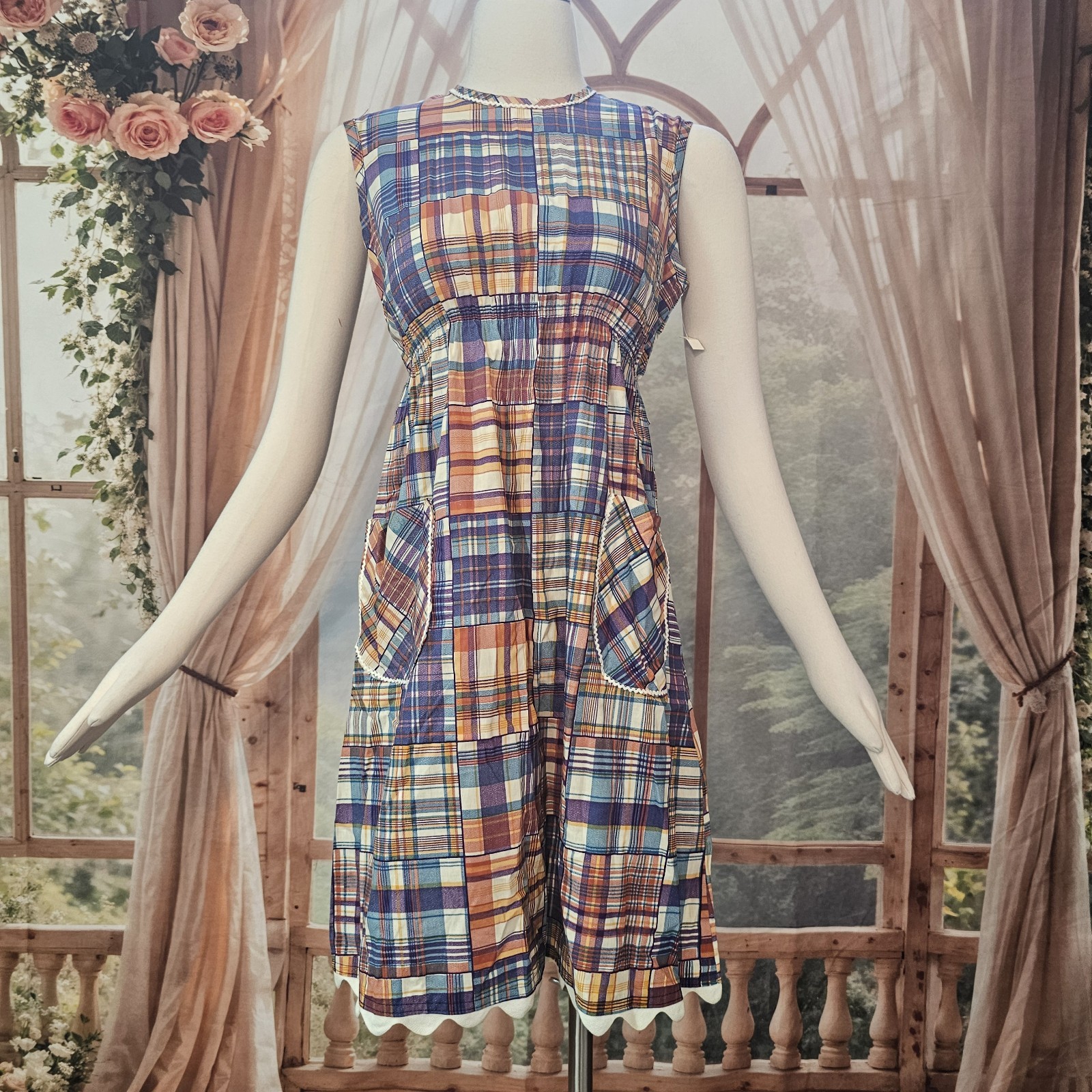Vintage DEADSTOCK 1960&rsquo;s Dress Fitted Patchwork Print Scalloped Hemlime NWT