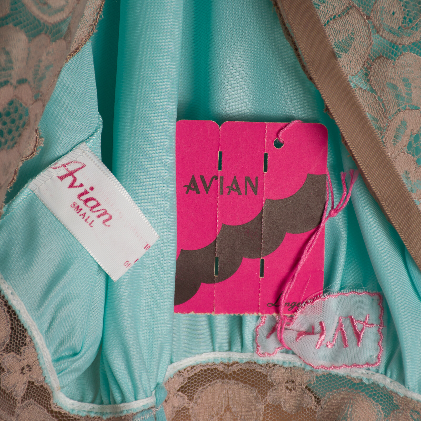 💖 AVIAN Seafoam Green Nylon Spaghetti Strap Nightgown Chemise S Lace Trim NWT