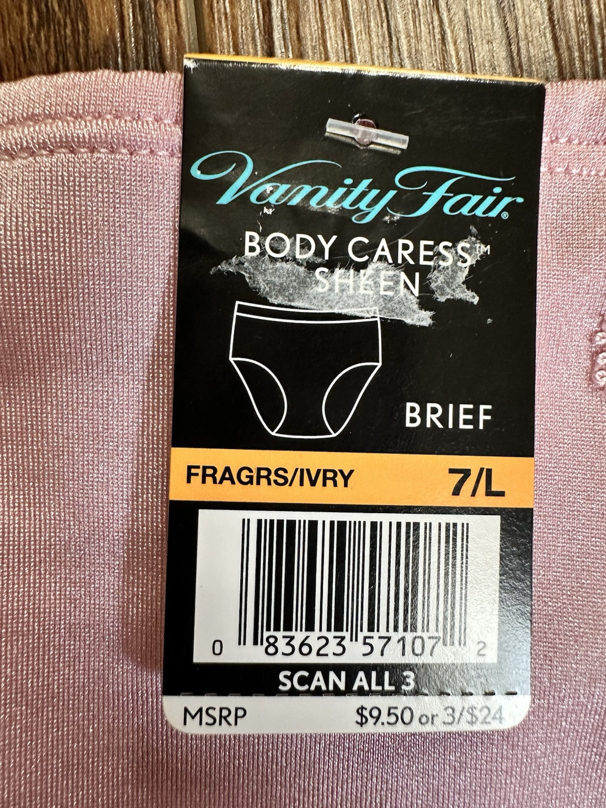 NWT VINTAGE! Vanity Fair Body Caress Sheen 13127 Brief Panties Gorgeous!!!