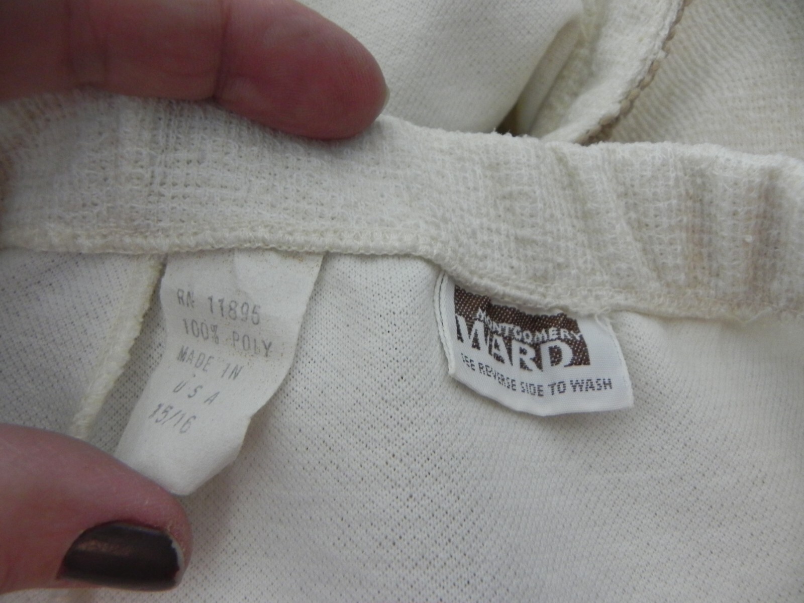 1980s MONTGOMERY WARDS Winter White Polyester Leisure Pants Suit sz 15/16 ( L )