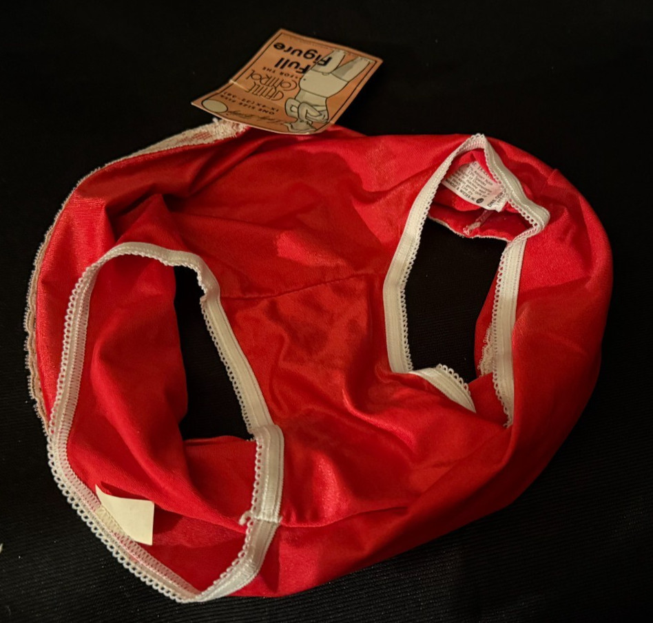 Vtg WOMENS « QUEEN SIZE » FULL FIGURE red nylon PANTIES, LADY BETTY, NOS w/ TAGS