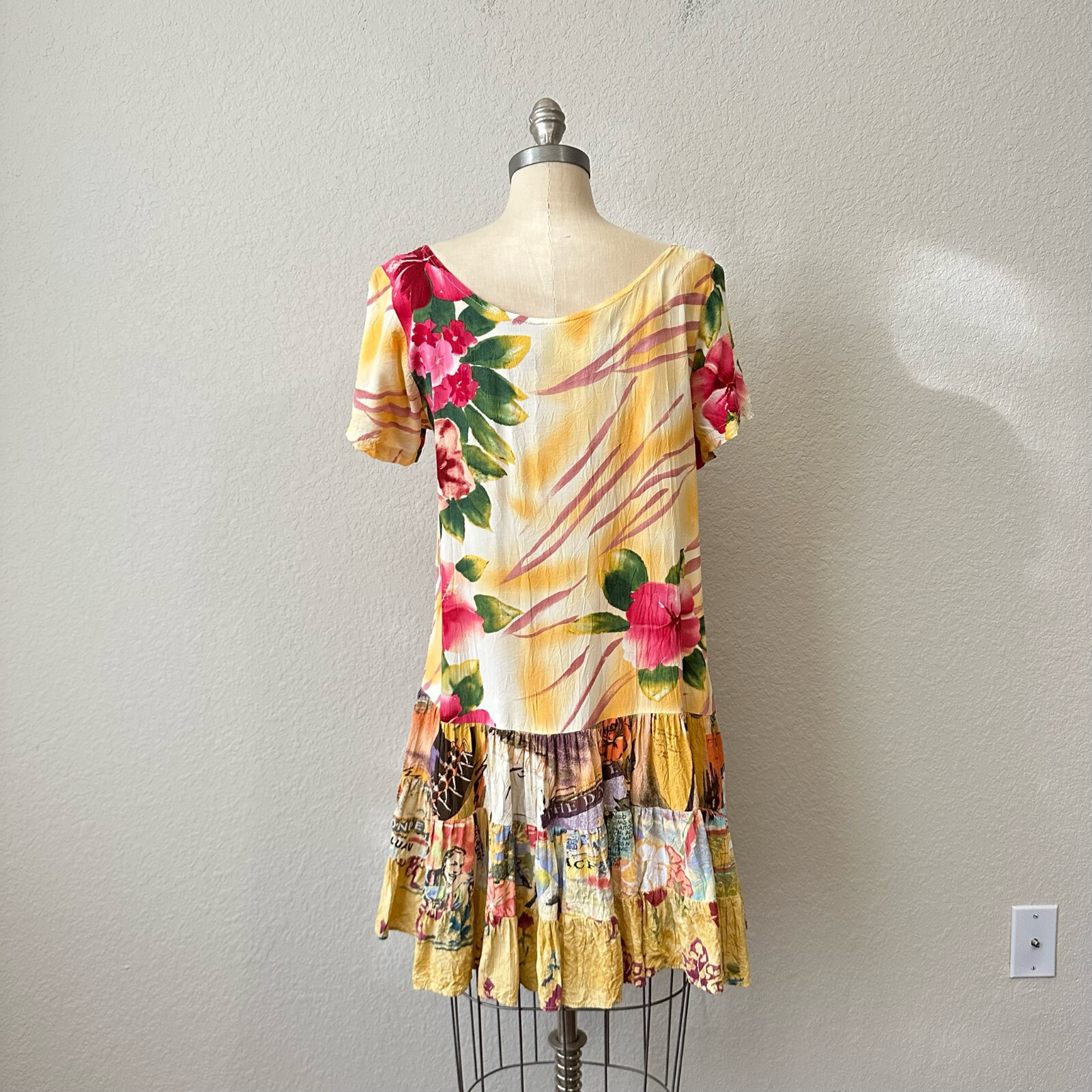VTG JAMS WORLD Midi Dress Womens Sz L Bright Floral Tiered Hawaiian Tropical 90s