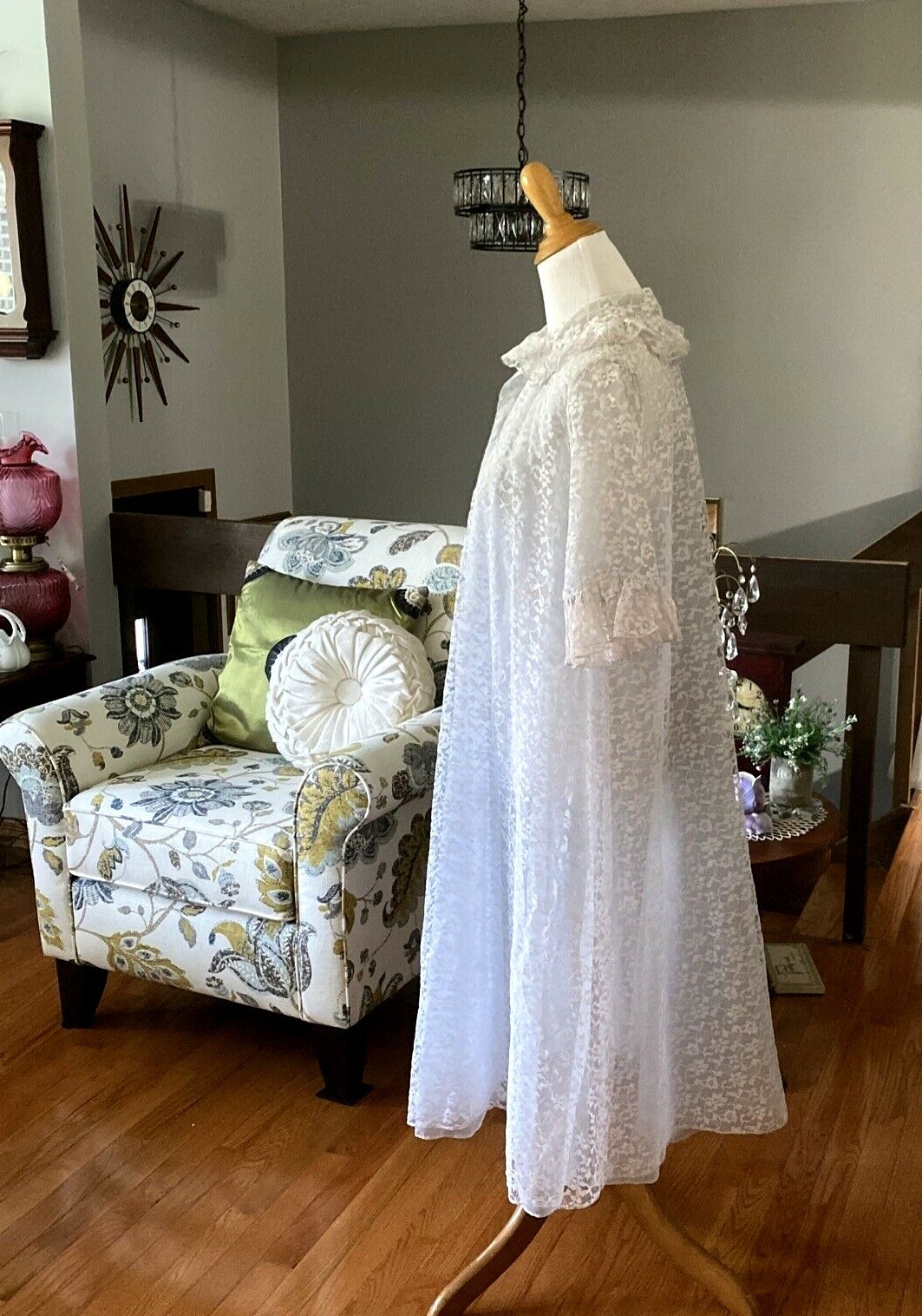 Vintage Blue Chantilly lace Nylon Duster Woman Housecoat Robe sleepwear Lingerie