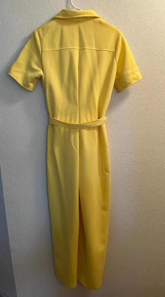 VINTAGE YELLOW TULIP EMBROIDERED JUMP SUIT. SEE MEASUREMENTS. CUTE!