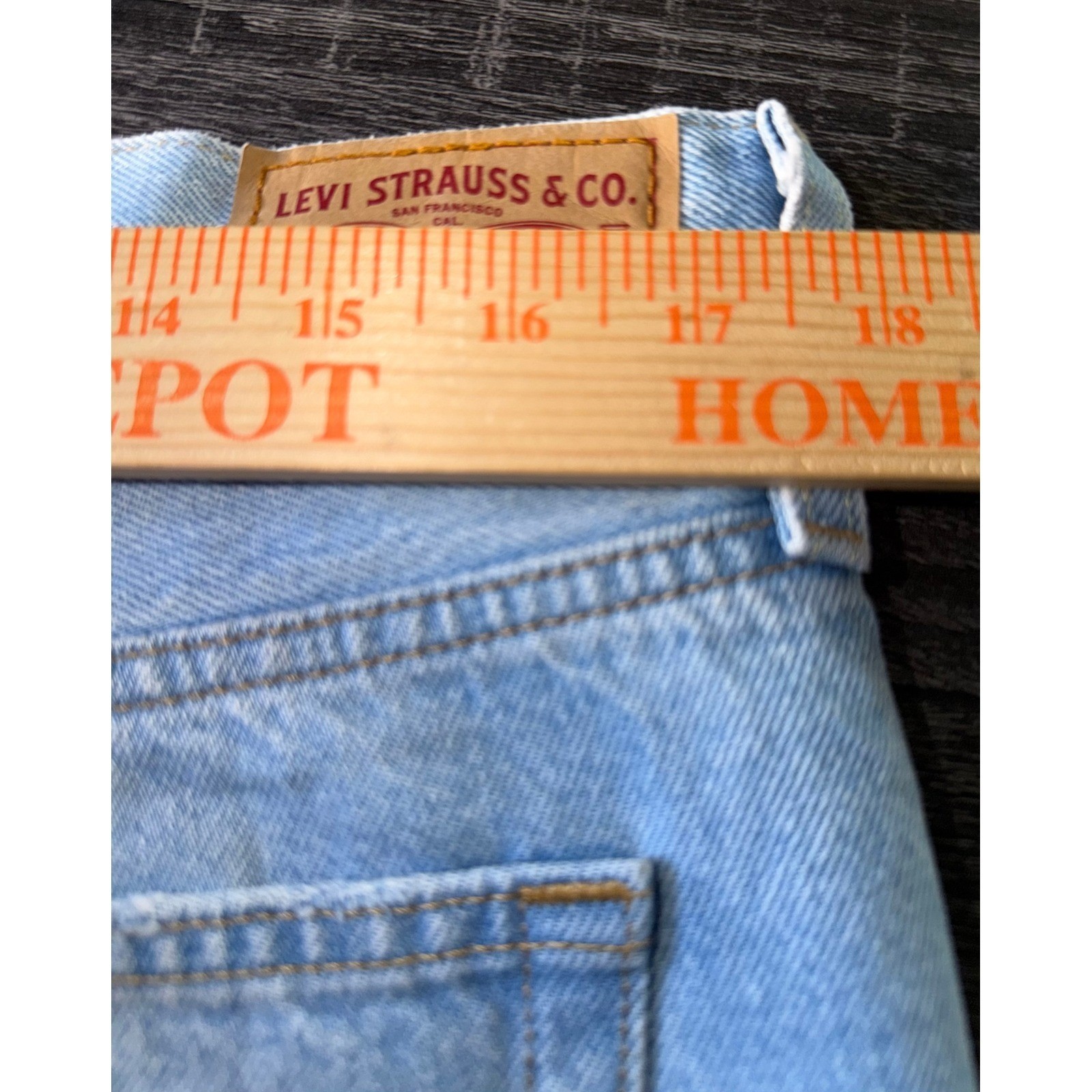 Levis 501 Original Distressed Light Wash Cut Off Denim Shorts Grunge Boho W34
