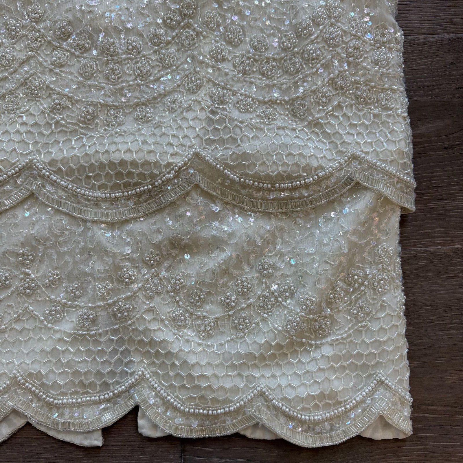 Brilliante 100% Silk Beaded Sequined Dress Scalloped Hem, 80s Vintage Glamour, B