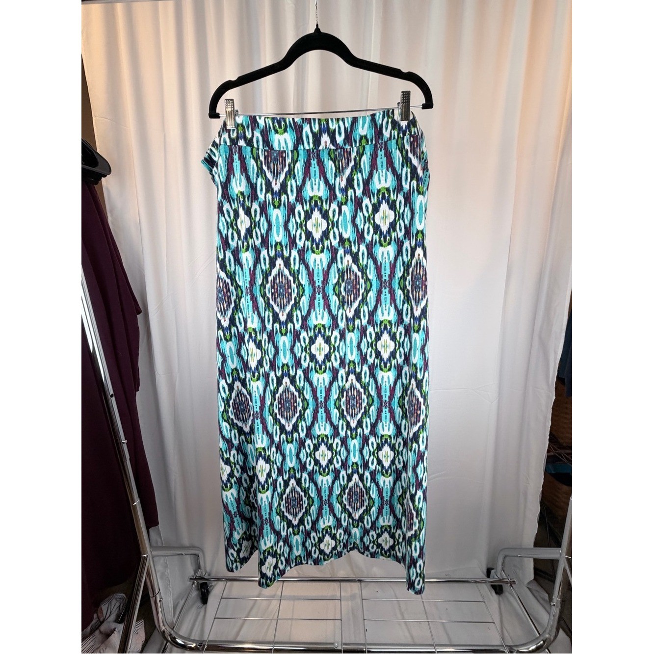 Faded Glory Batik Maxi Skirt in blues, white, purple 22W/24W Flowy Summer Wear