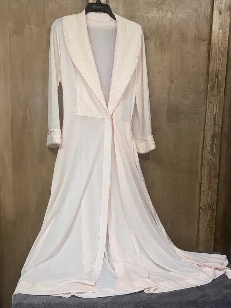 VTG Van Raalte Long All Nylon Soft Pink Peignoir Robe 132’ Sweep Olga Style