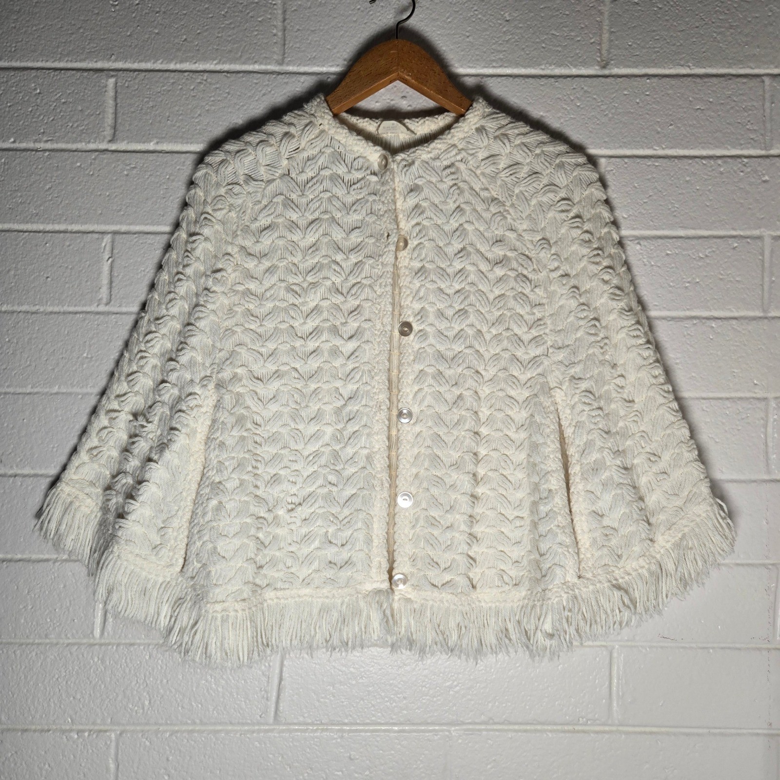 Vtg 70s White Knit Fringe Cape Poncho Orlon Acrylic Button Textured Angel Cozy