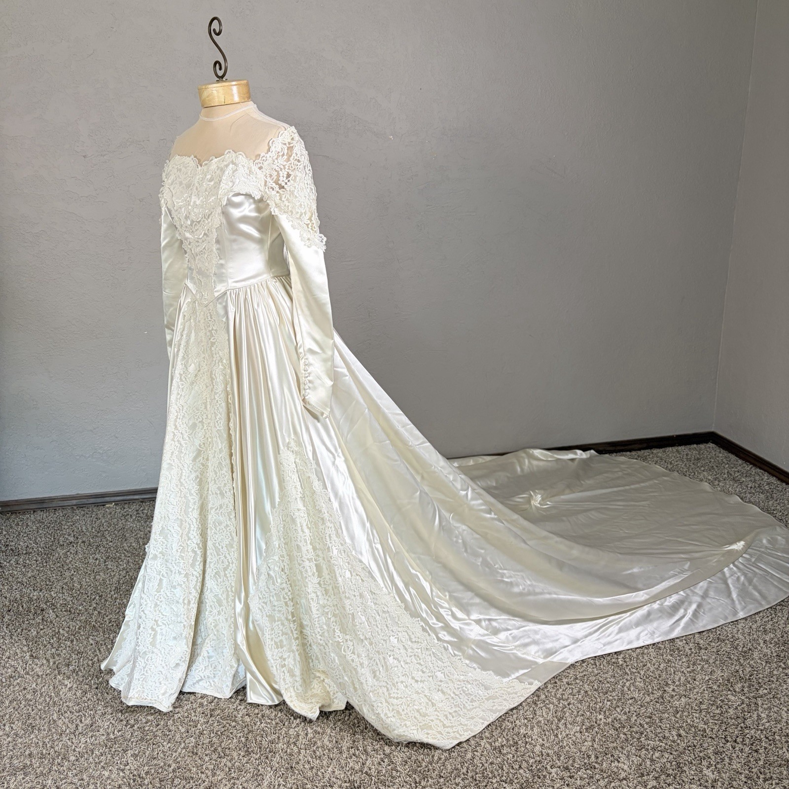 Vintage 1940s Liquid Satin Wedding Dress Head Piece Petticoat Cathedral Train
