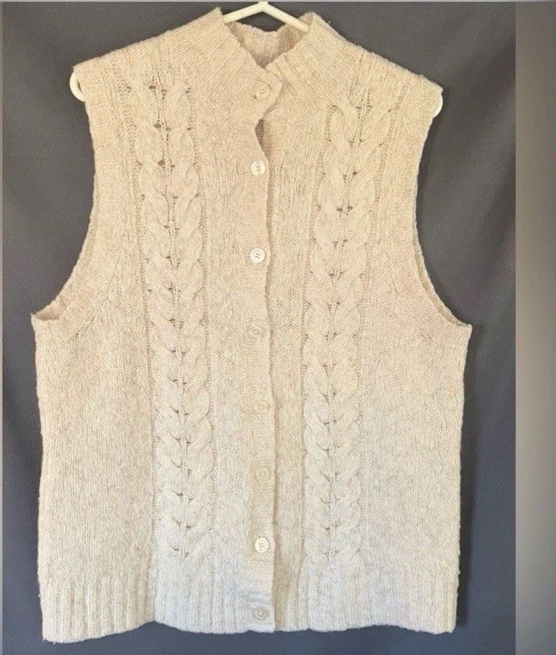 Vintage L.L. Bean Cream White Women’s Size XL Sweater Vest