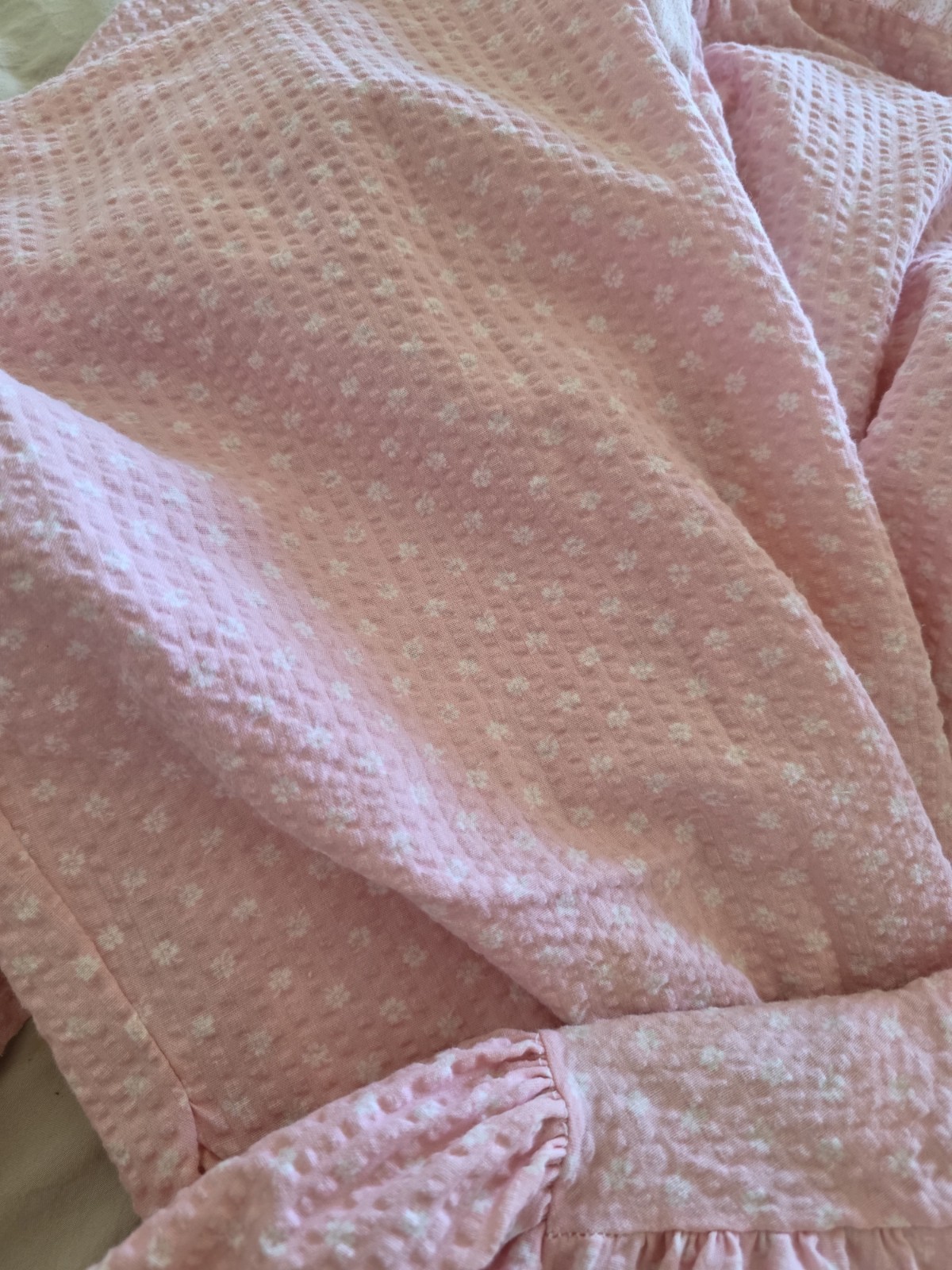 Vintage Miss Elaine Ruffle Pink Floral Nightgown (Medium)