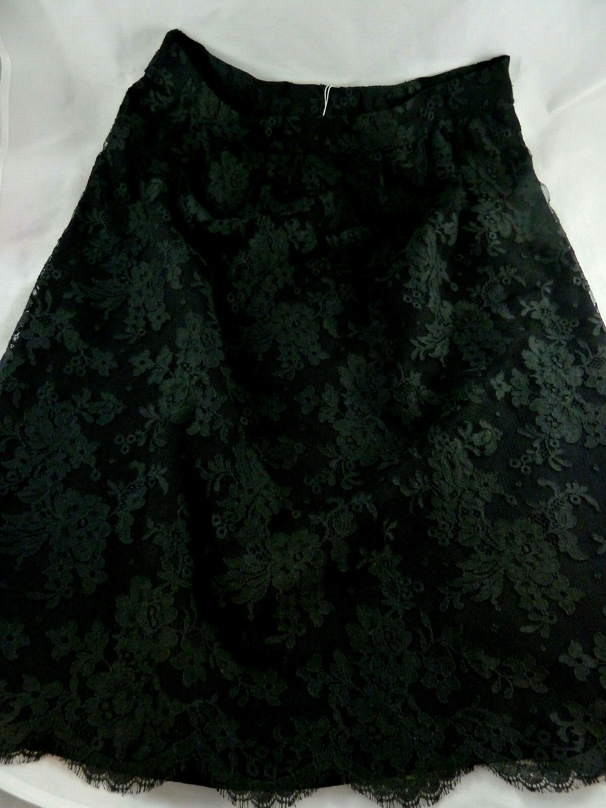 Vintage French Lace Skirt Crepe Lined Custom Made 25.5&Prime; waist, 20&Prime; long 35.5 hip