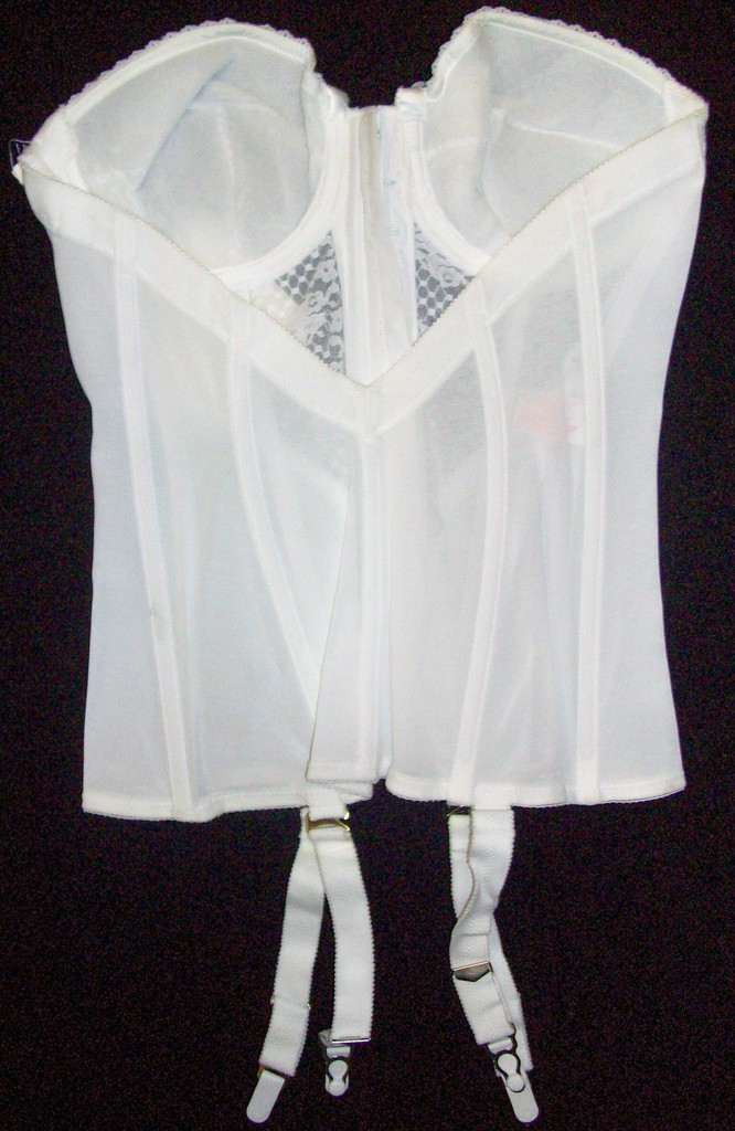 NWT Vintage old stock LADY MARLENE 000986 White CORSET with GARTER BELT Sz- 38 C