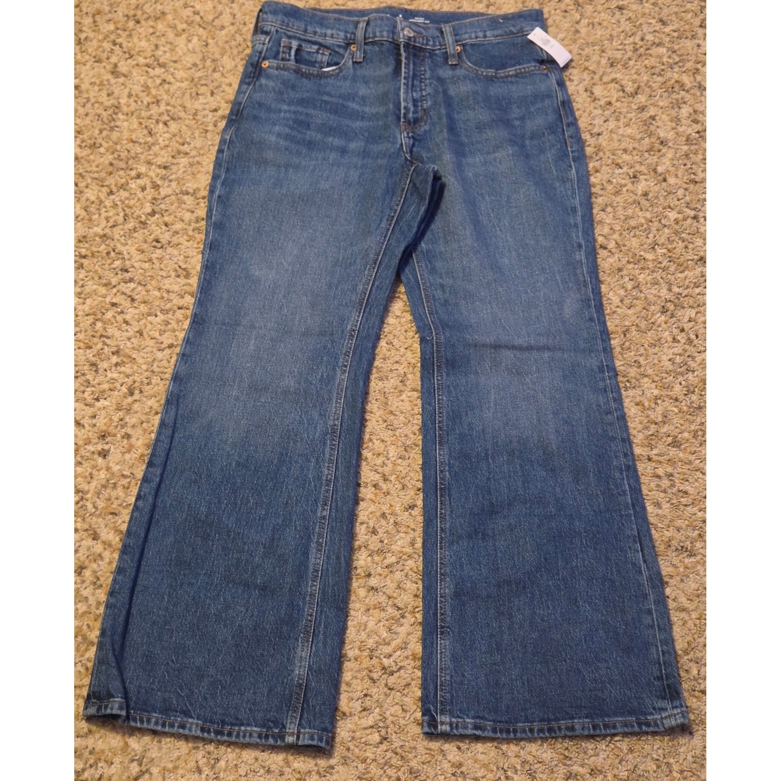 NWT Old Navy Mid-Rise Loose Boot-Cut Jeans Women&rsquo;s Size 8 Petite Blue