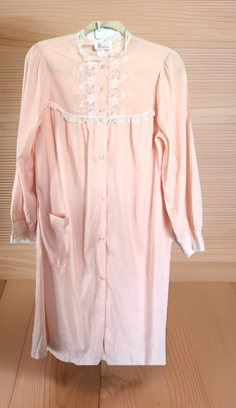 Vintage Barbizon Light Orange Peignoir Embroidery Lace Detail, Size MED – LG