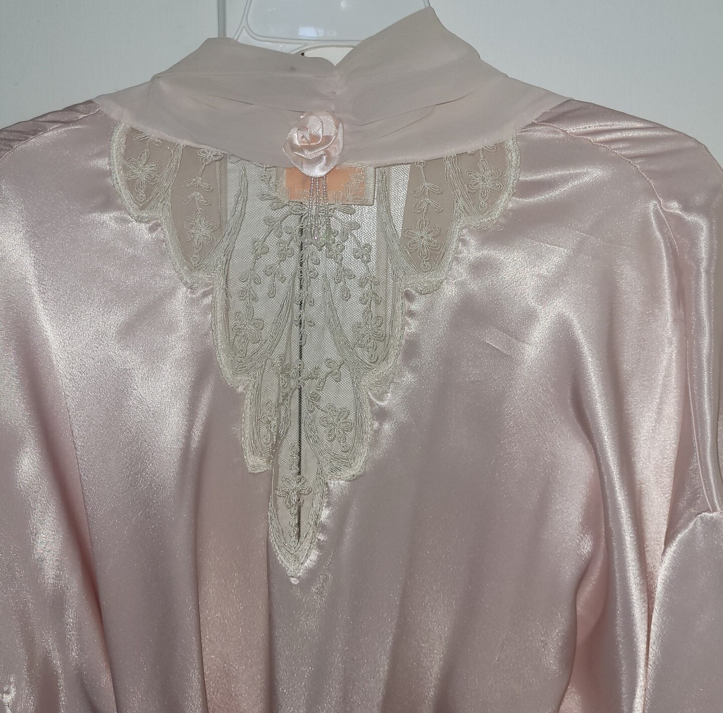 Vintage Intimate Concepts by Terry Russo Pink Satin Robe Size P/S 80’s Beading