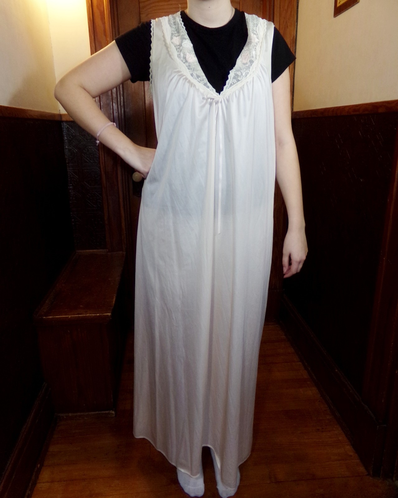 Vintage Lorraine Silky Salmon Pink Nightgown Sleeveless Lace Trim Size Medium