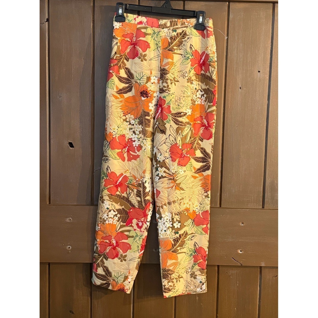 Adrianna Papell 100% Silk Beaded Floral beaded Pants Vintage size 0-2, 25&Prime; waist