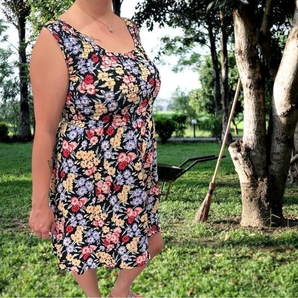 VTG 90&rsquo;s JONI BLAIR Black with Colorful Flower Print Rayon Tank Dress Sz 7/8