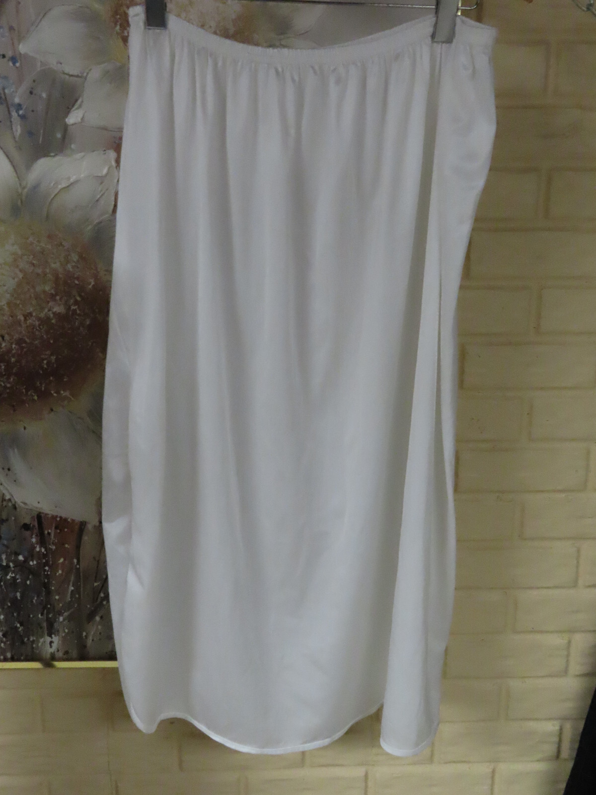 NWT LANE BRYANT INTIMATES SZ 26/28 PULLON ELASTIC WAIST 1/2 SLIP SIDE SLIT SLIP