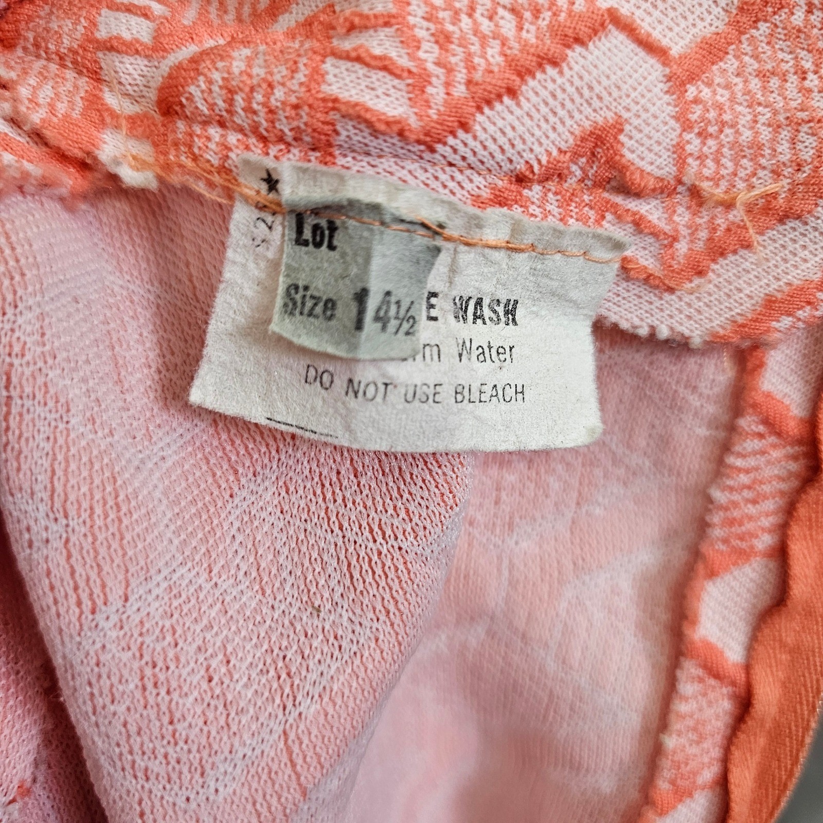 Vintage 60s Mod Peach Geometric Double Knit Shift Dress Mushroom Pin Mod GoGo