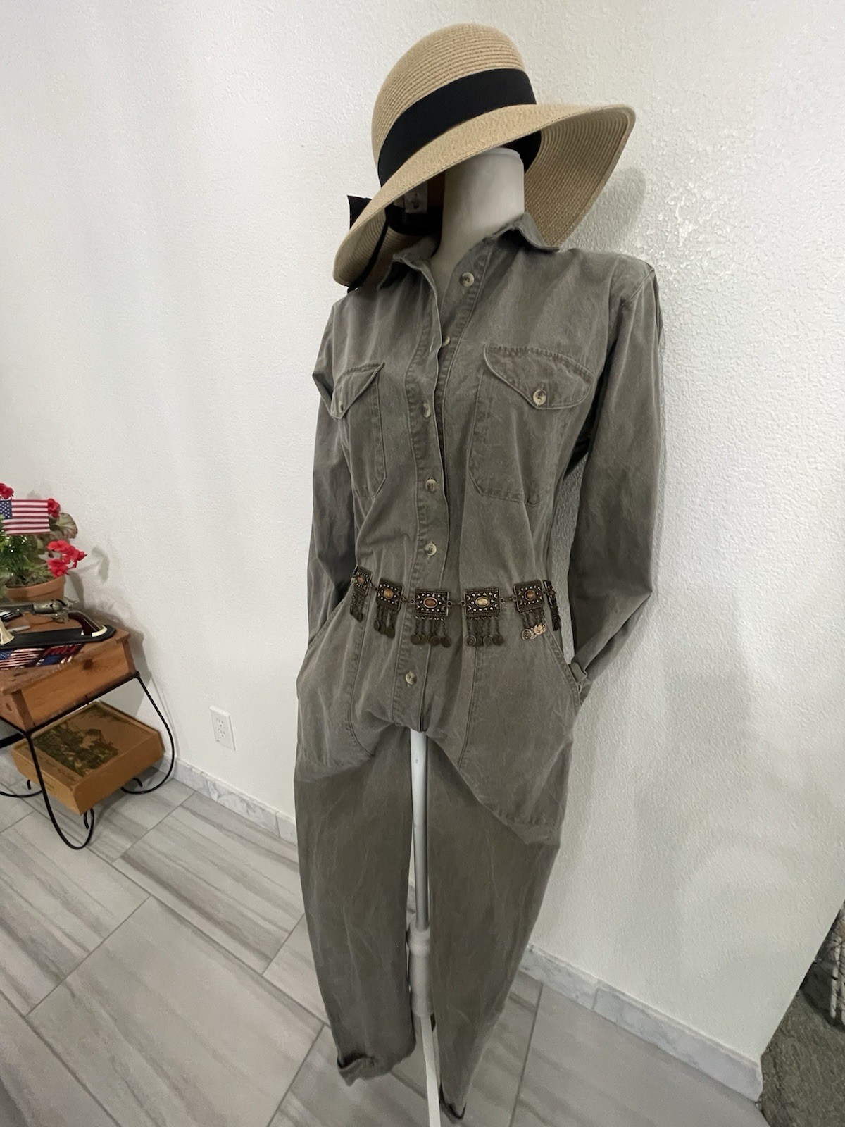Vintage 1980s Banana Republic Safari Jumpsuit M W/ NWT JCPenney Concho Belt Set