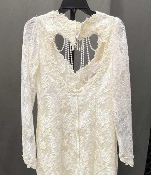 Off White Long Sleeve Lace Sheath Wedding Dress with Pearl Embellishments Sm-Med
