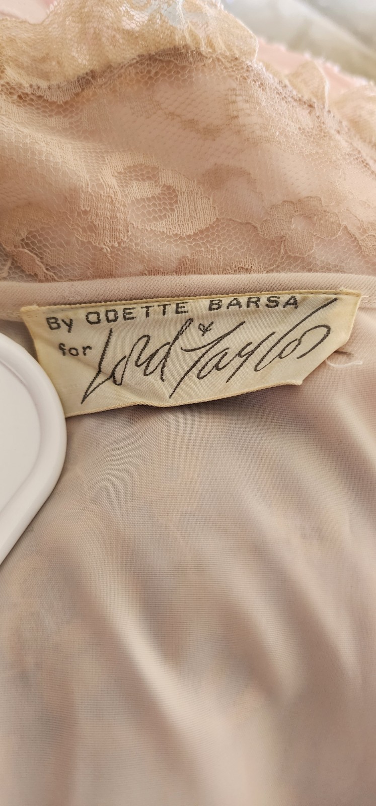 Vintage 1950s BY ODETTE BARSA for Lord & Taylor Dressing Gown Lace Fully Lined