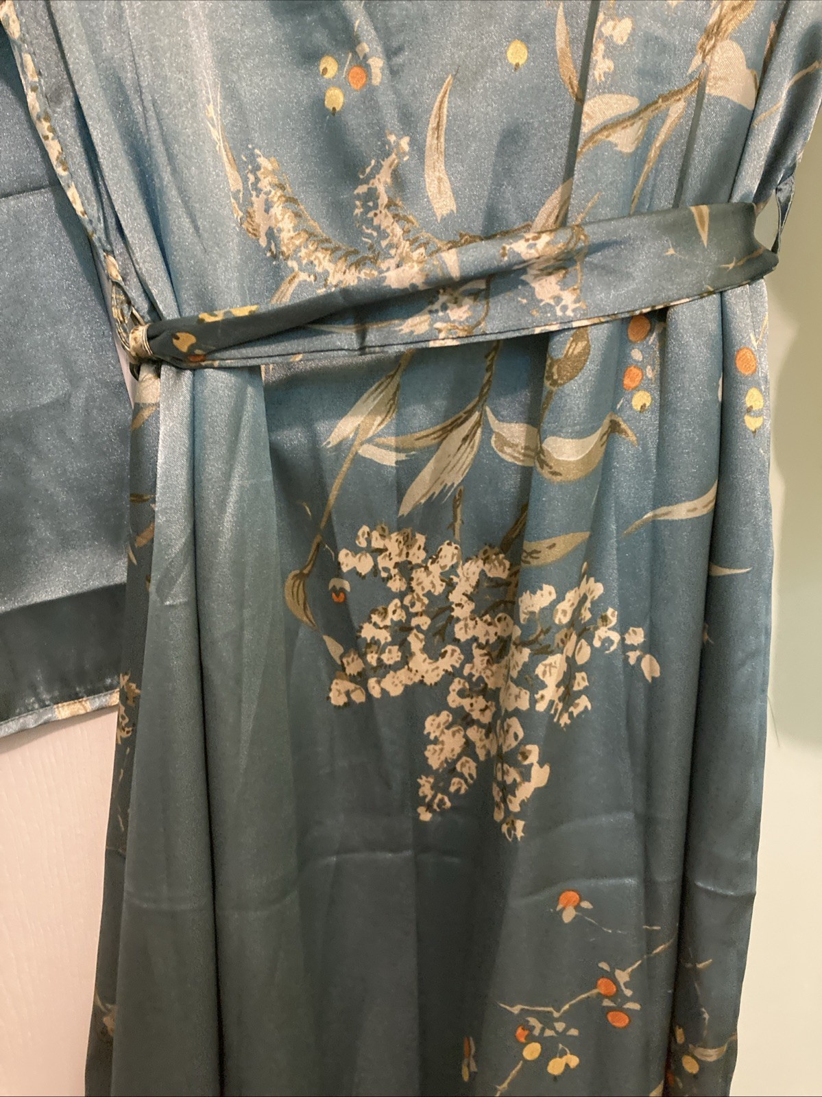 California Dynasty Multicolor Blue 2 piece Floral Satin Robe W/ Tie Belt Size S