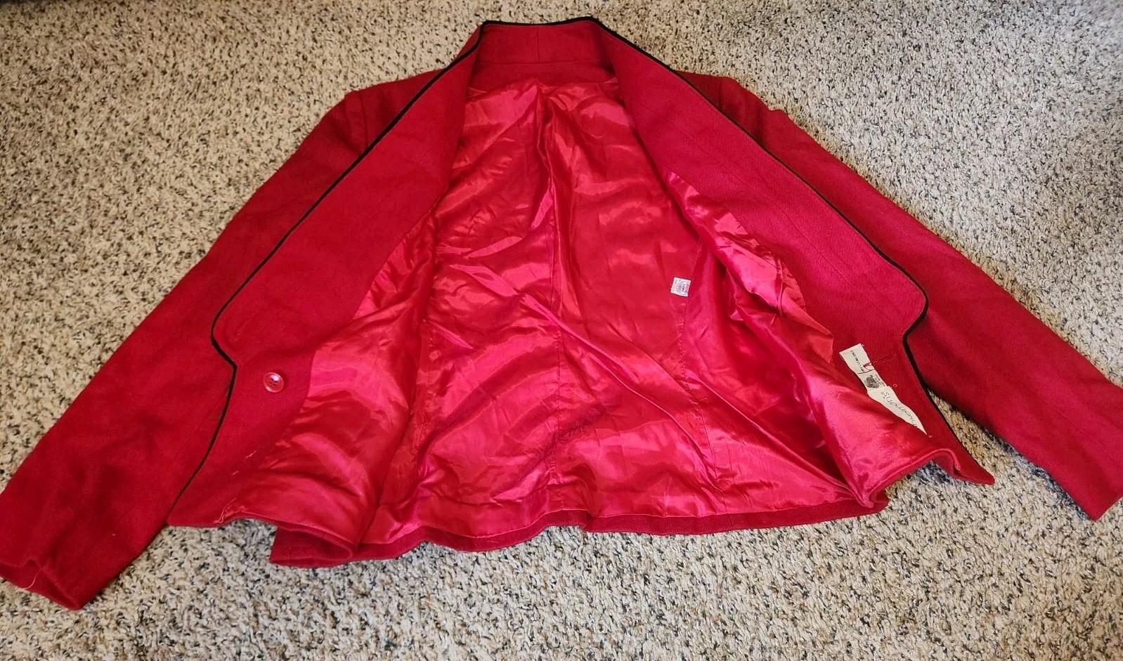 💥 Women&rsquo;s Vintage Union 1960s Winkelmans Wool Suit Set Skirt Jacket Cherry Red