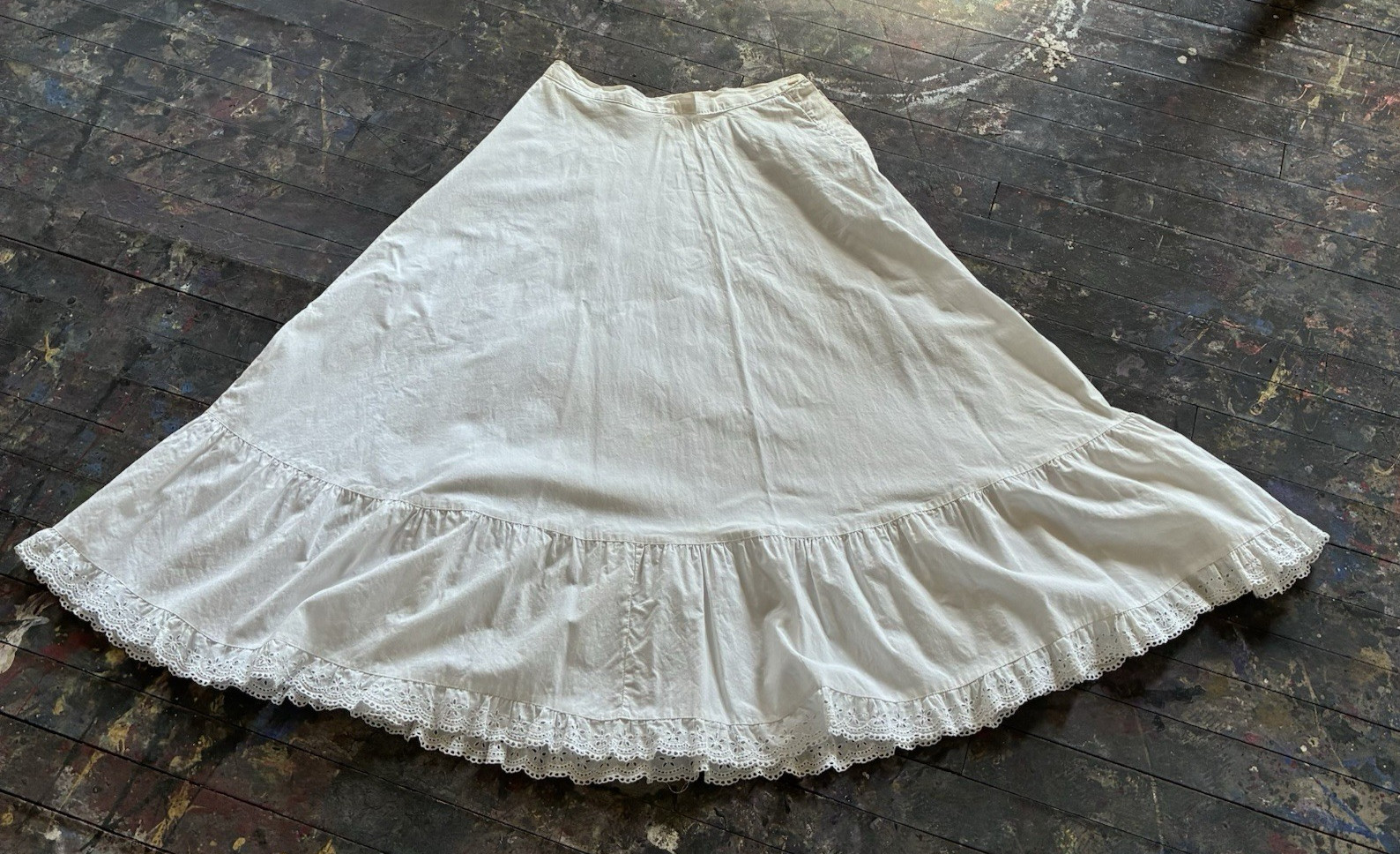 Antique Edwardian 1900s White Cotton Ruffle Long Lawn Tea Skirt Petticoat XS-S